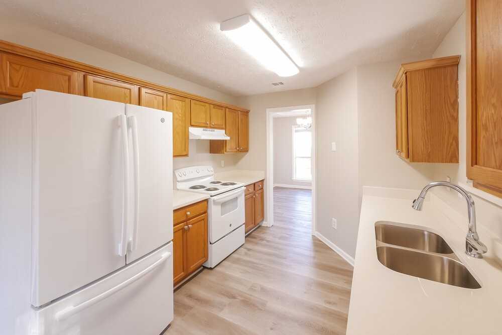 8062 Mustang Ln - Photo 6 of 17