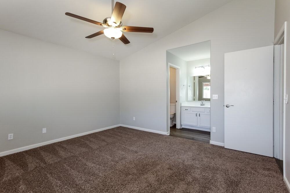 21635 N 29th Dr - Photo 5 of 16