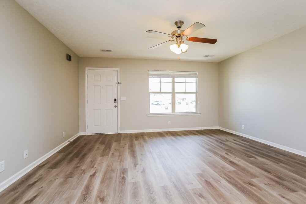 1806 Warmingfield Dr - Photo 4 of 17