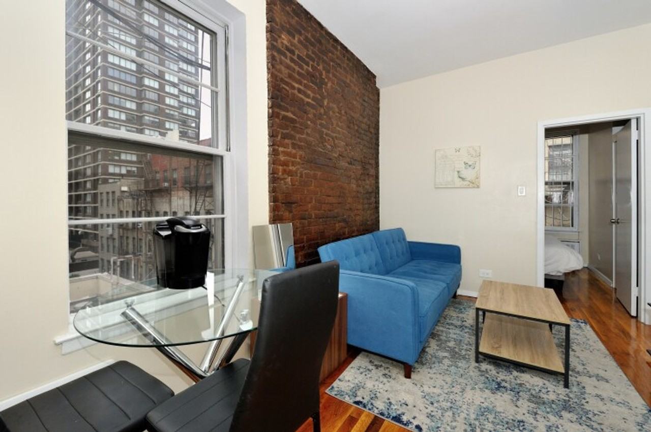 348 E 34th St #1323982P - Photo 2 of 24