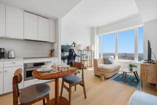 16 Dupont St - Photo 1 of 1