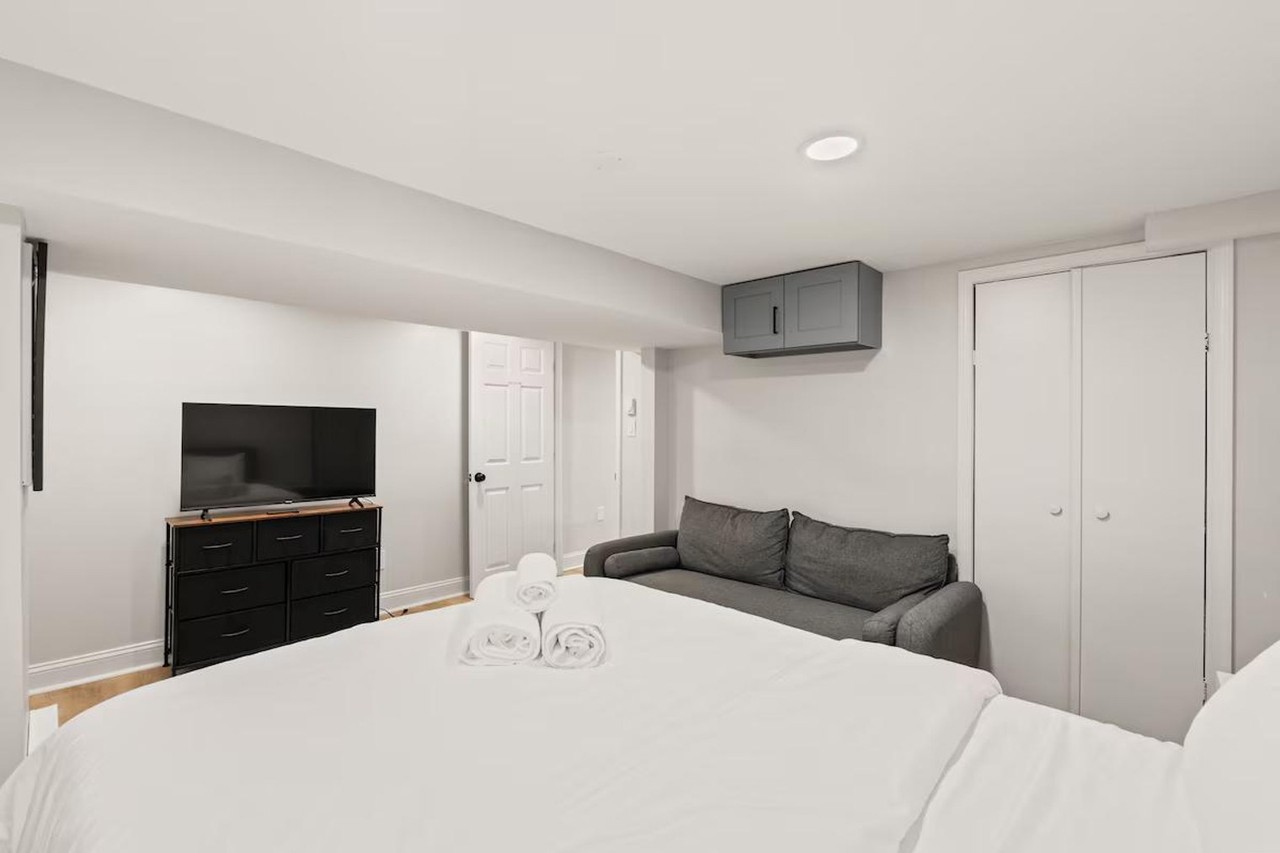 651 Columbia Rd Nw #1511068P - Photo 5 of 8