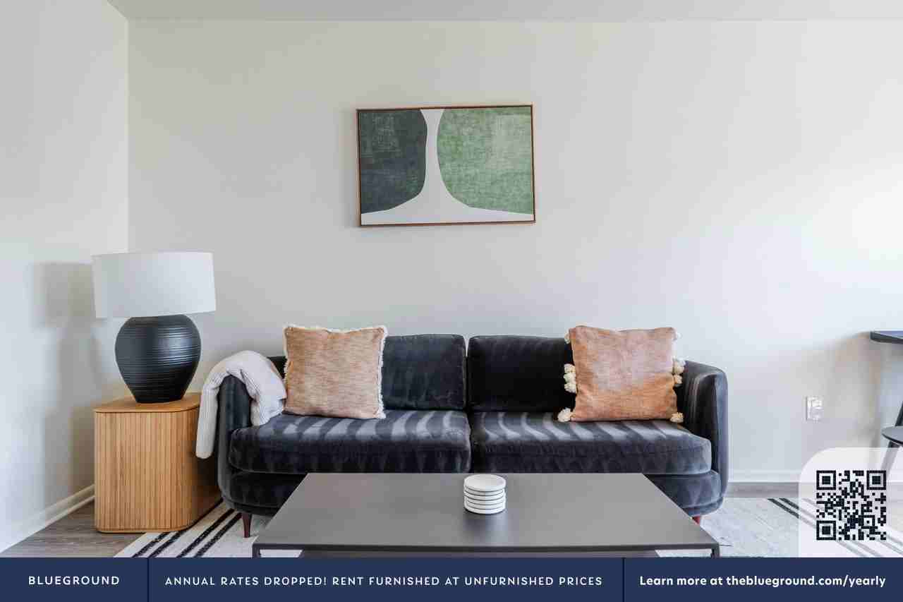 2850 15th Avenue West - Photo 4 of 23