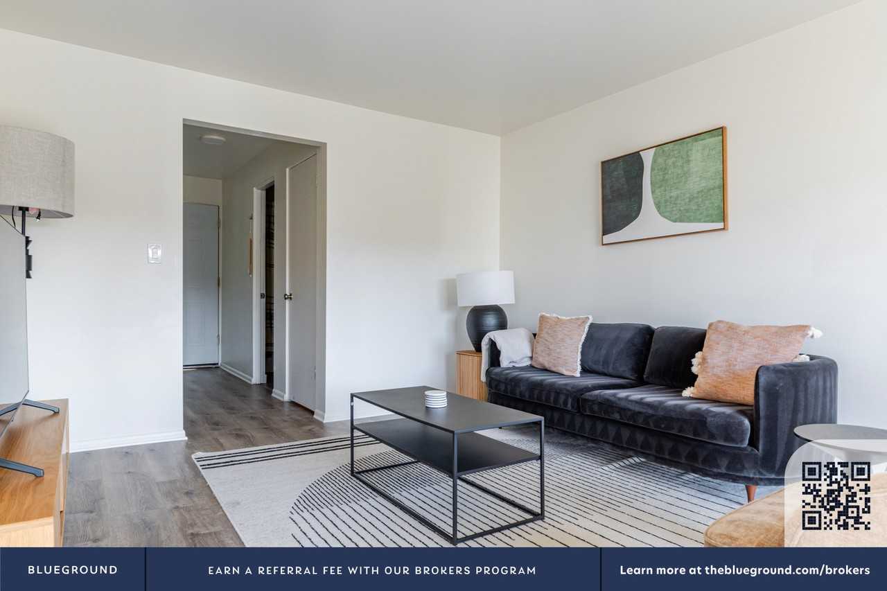 2850 15th Avenue West - Photo 5 of 23