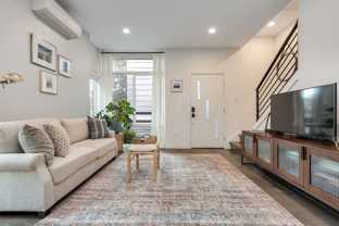 762 Belmont Pl E - Photo 1 of 1