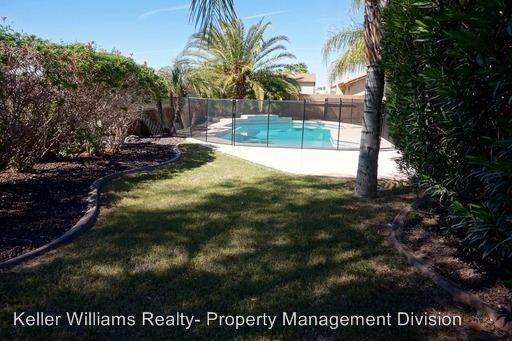 10370 Fairway Dr - Photo 3 of 22