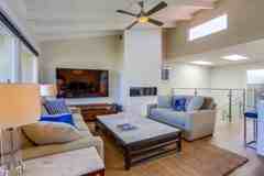450 S Sierra Ave - Photo 1 of 1