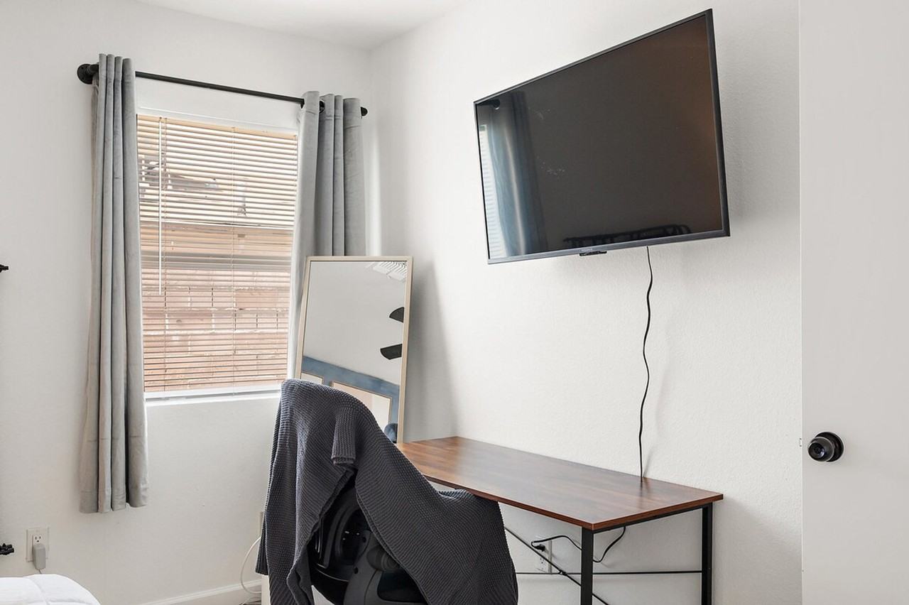 2309 W Colter St #1244326P - Photo 4 of 17