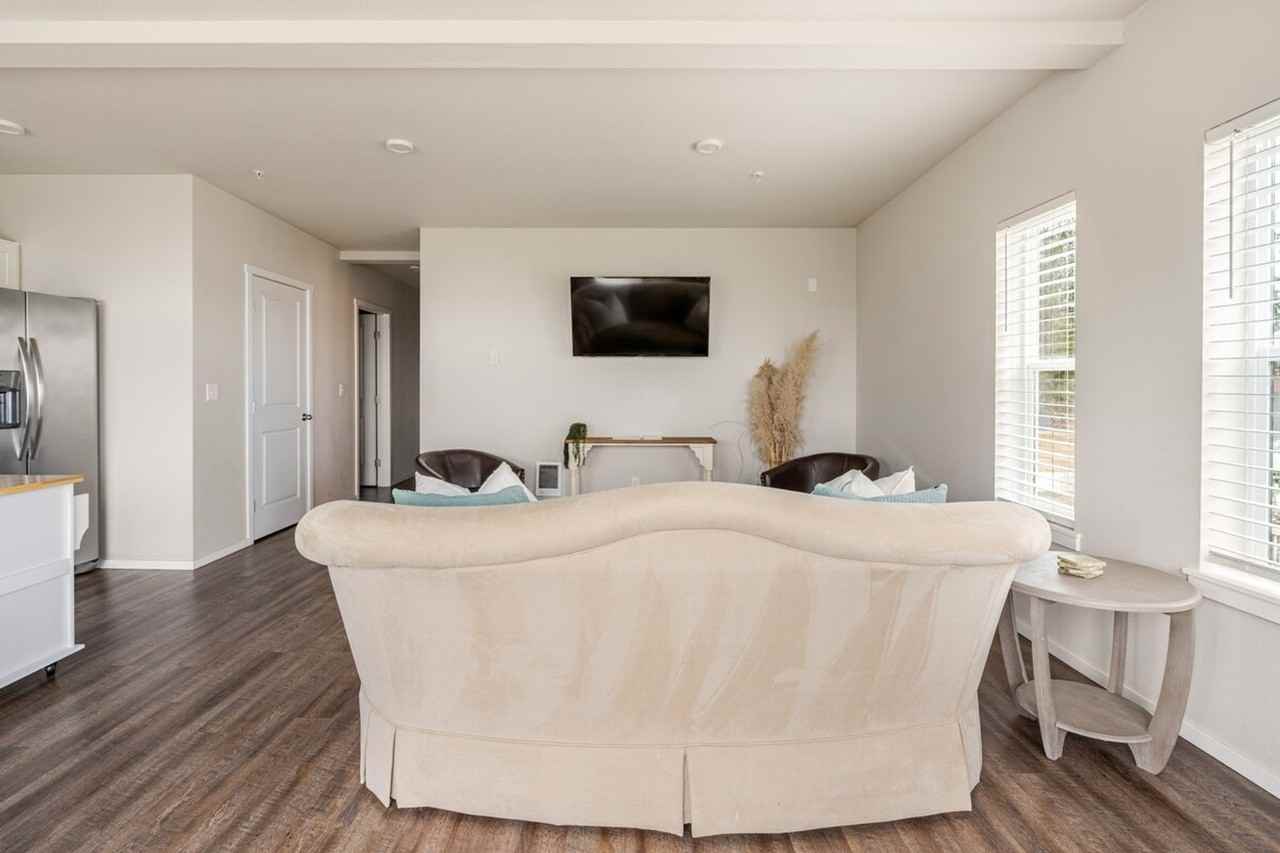 704 E Wright Ave #1296630P - Photo 2 of 27