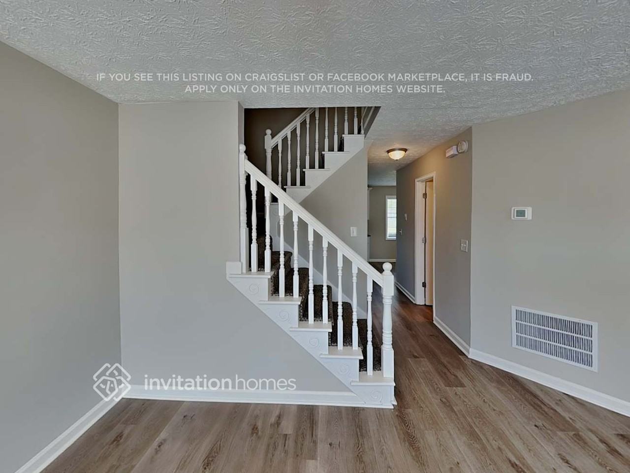 1430 Rose Pointe Dr - Photo 3 of 14