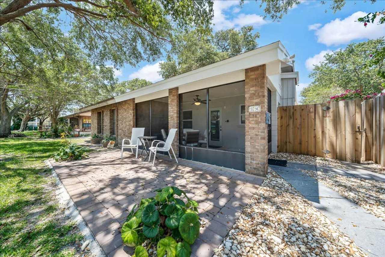 408 Harrison Ave #1346825P - Photo 6 of 23