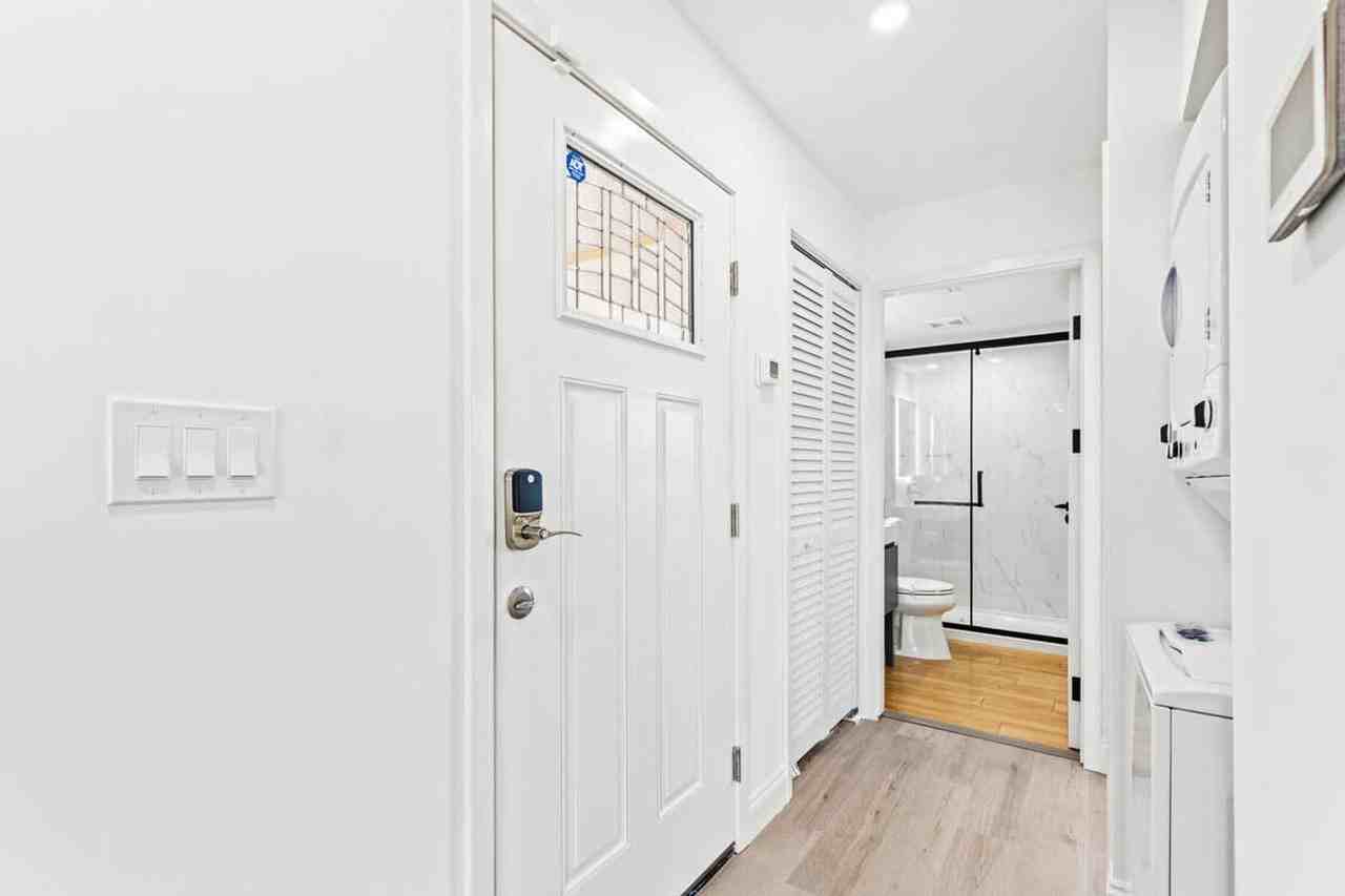 8115 Thomas Drive - Photo 5 of 22