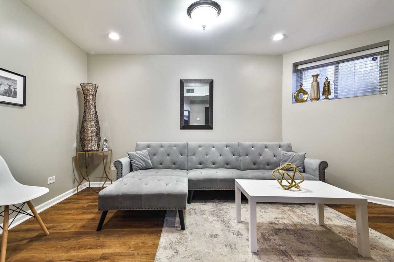 2618 N Fremont St #1359761P - Photo 3 of 17