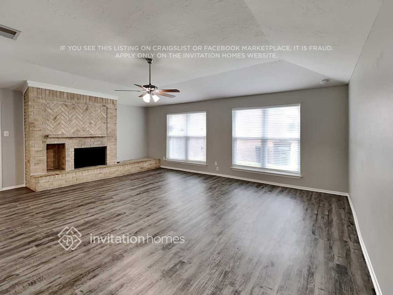 209 Greenshire Dr - Photo 2 of 13