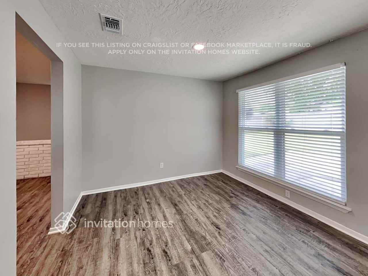209 Greenshire Dr - Photo 4 of 13