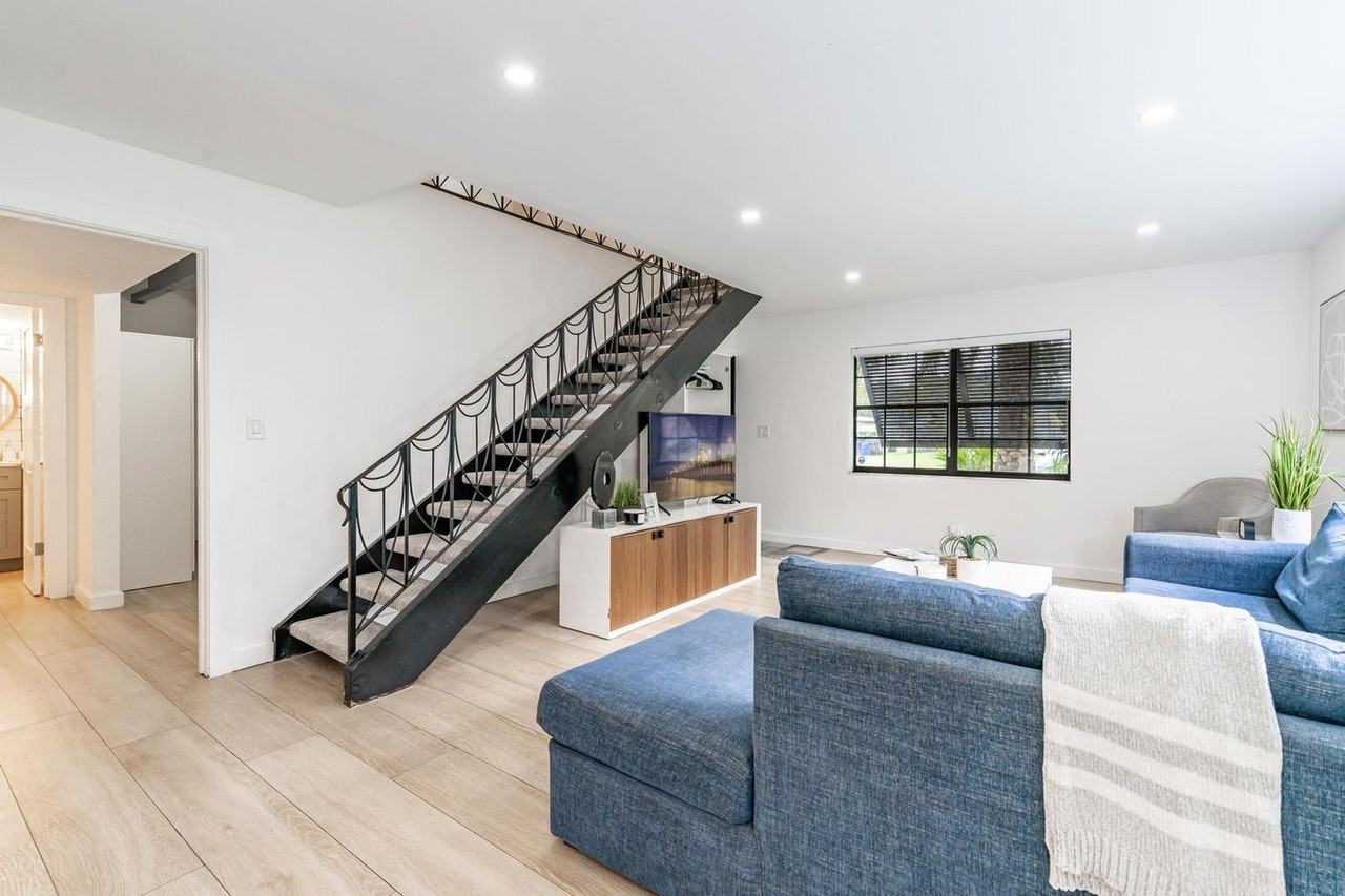 807 Sw 14th Ct #1475657P - Photo 4 of 50