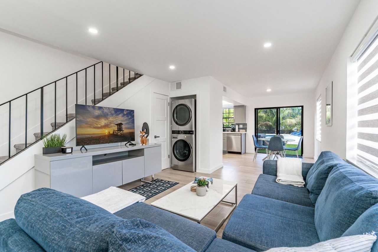 807 Sw 14th Ct #1475657P - Photo 5 of 50