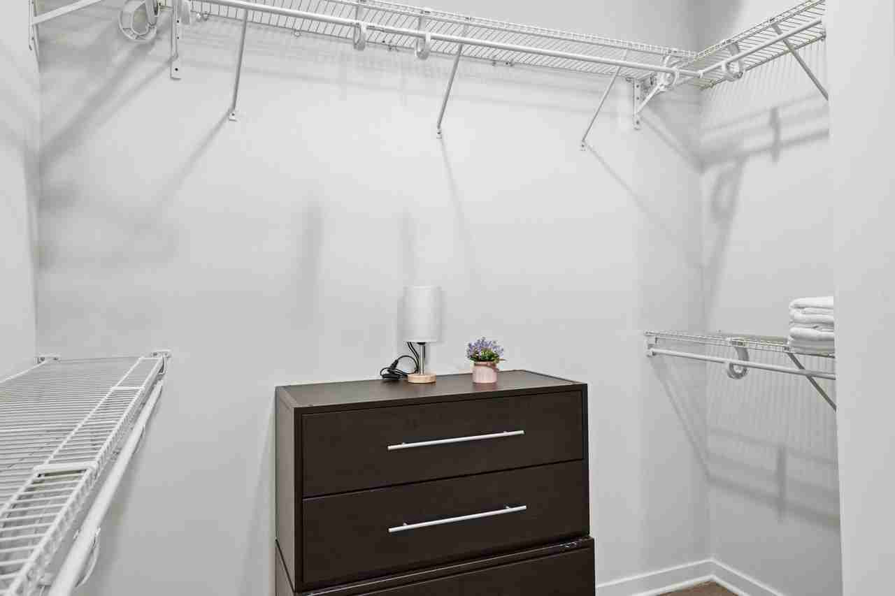 28 Woolfe St #1509631P - Photo 5 of 33