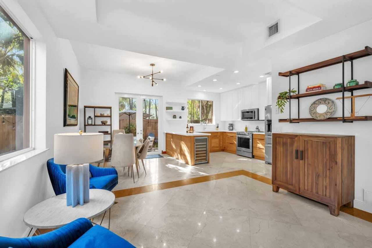 3216 Gifford Ln #1510801P - Photo 4 of 42