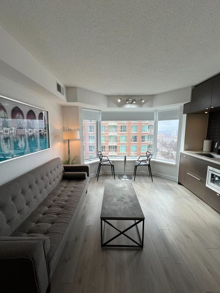 150 Bloor St W #1510938P - Photo 5 of 5