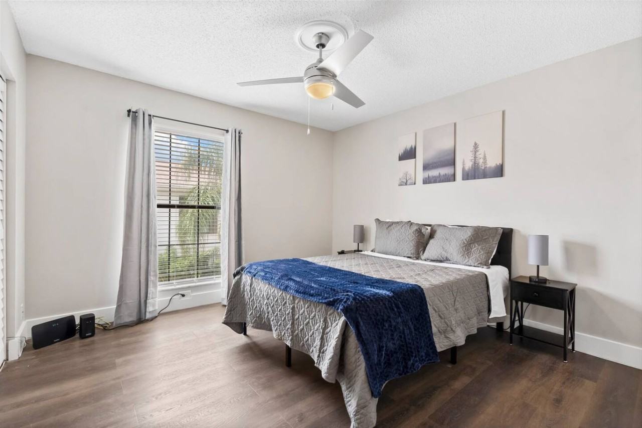 3715 Legacy Sq #1511048P - Photo 7 of 39