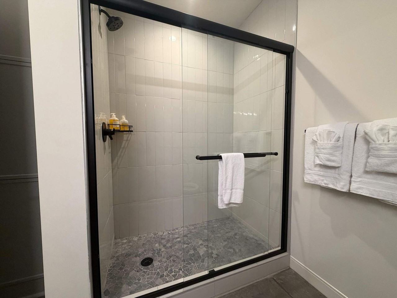 1111 3rd Ave S #1511923P - Photo 6 of 13