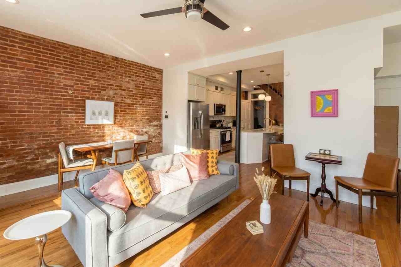 152 E Mcmicken Ave #1511973P - Photo 2 of 48