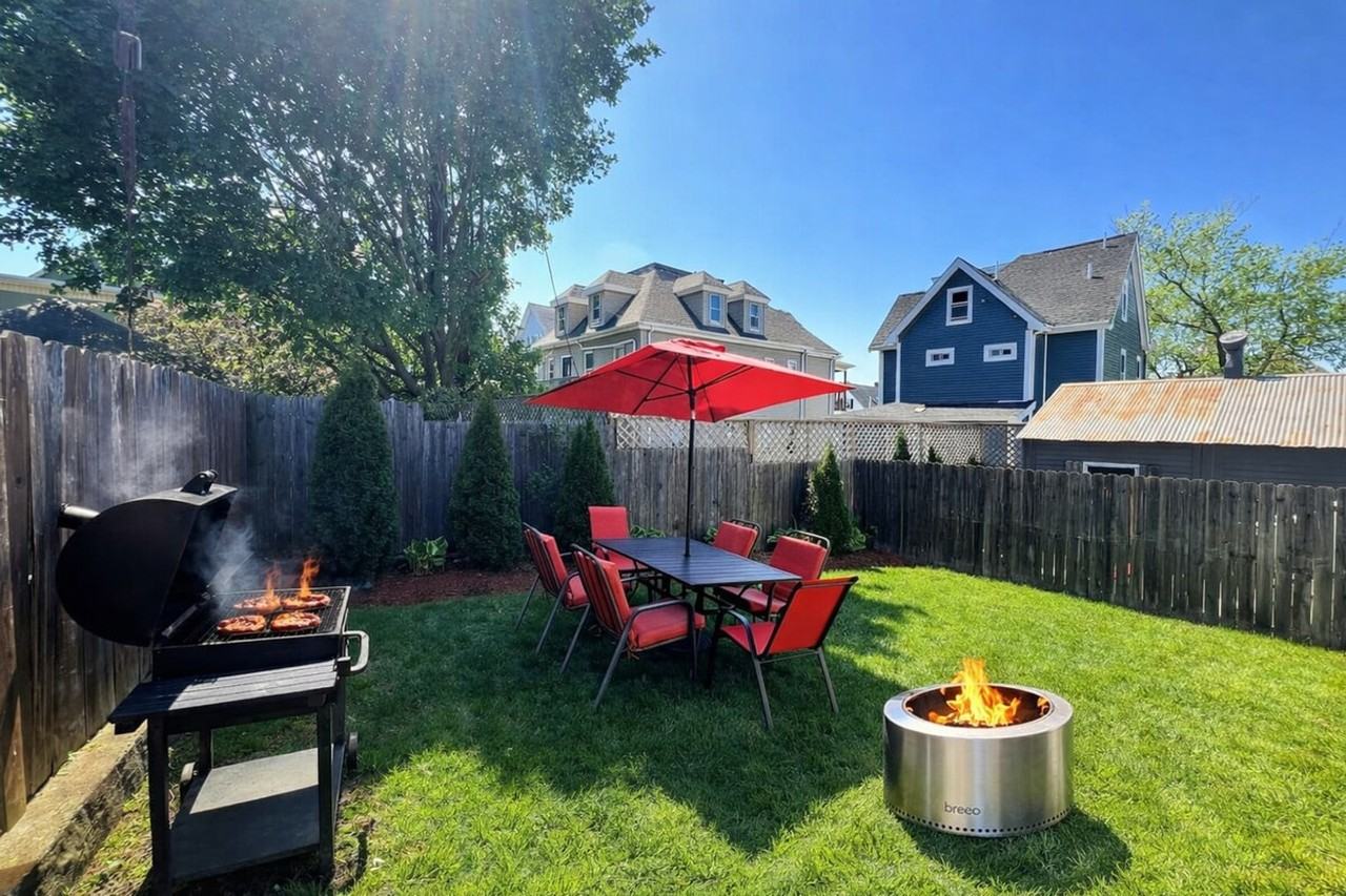 22 Thurman St #1511376P - Photo 6 of 50