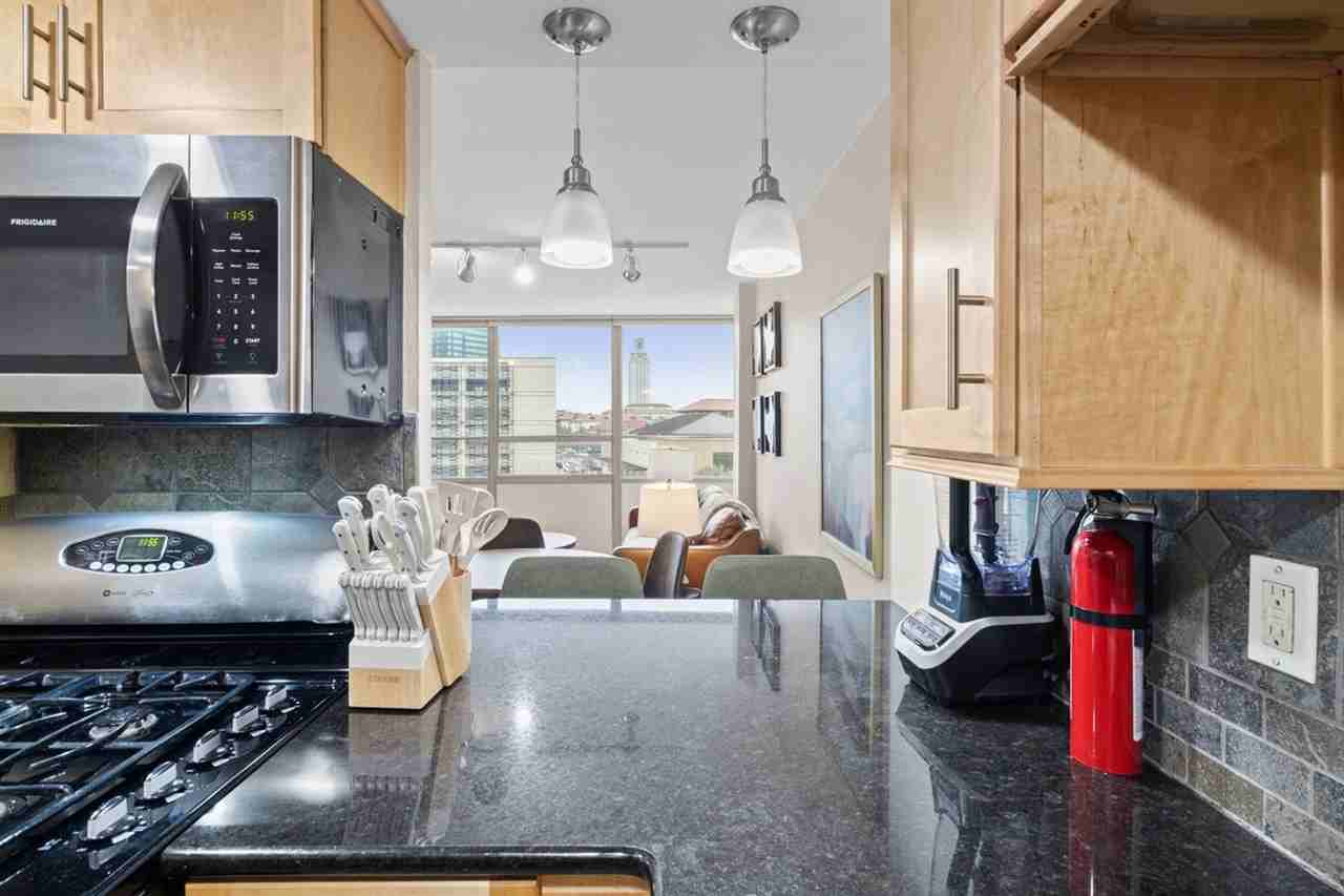 1800 Lavaca St #1511908P - Photo 7 of 33