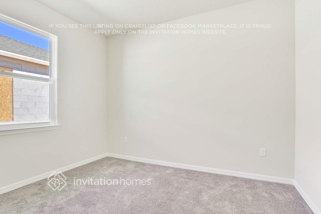 1487 Grassland Ave - Photo 7 of 15