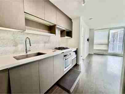 13750 100 Ave #1 - Photo 7 of 16