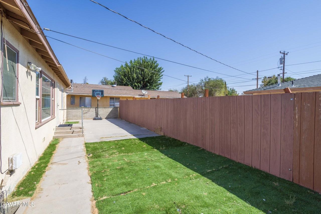 44632 Fern Ave #1 - Photo 4 of 14