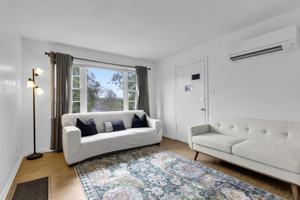 featured image of 305B Connell St #1