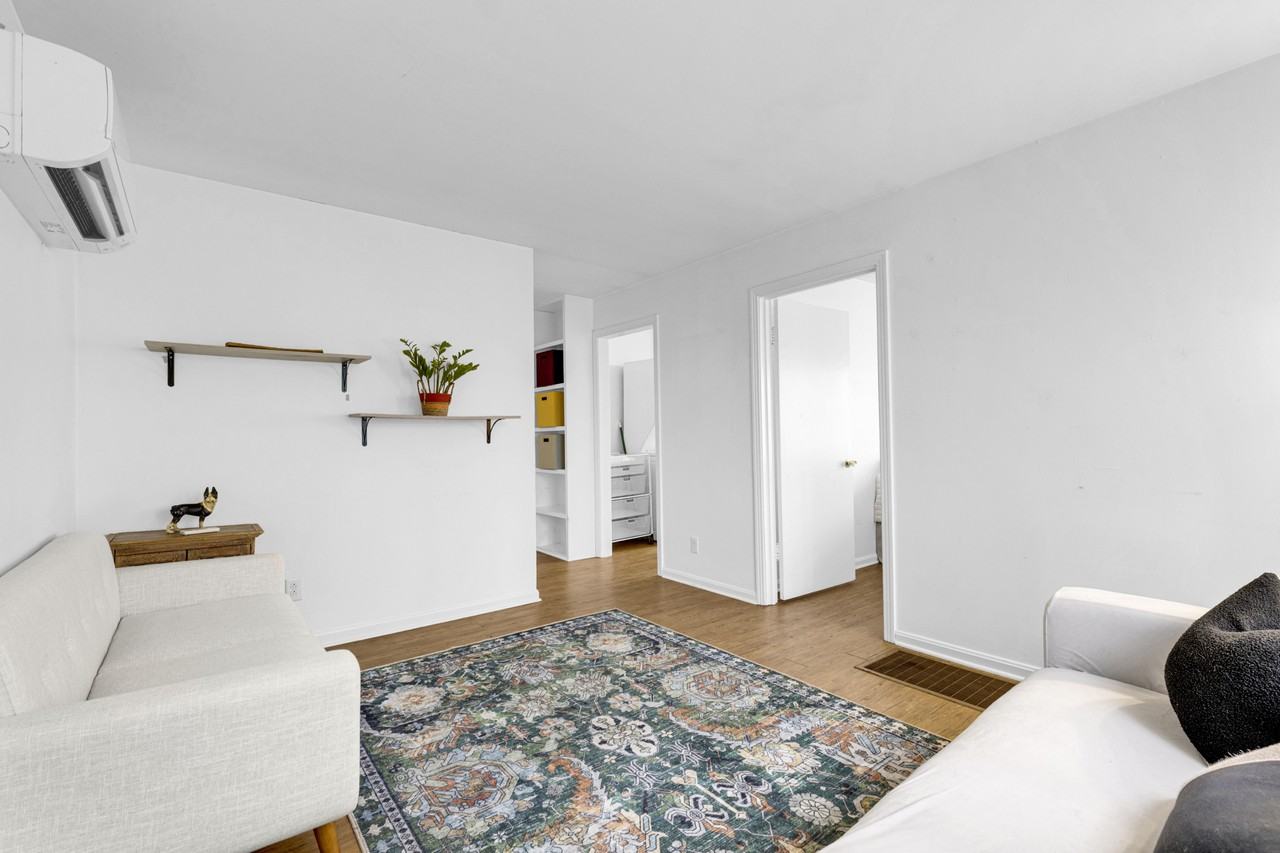 305B Connell St #1 - Photo 2 of 50