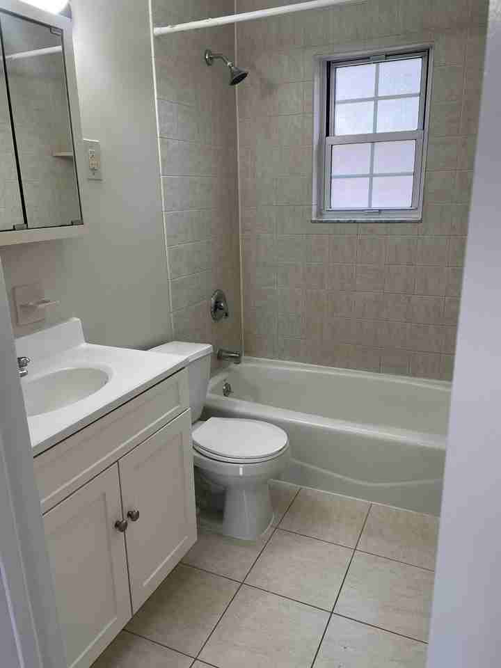 Pompton Hills - Photo 4 of 11