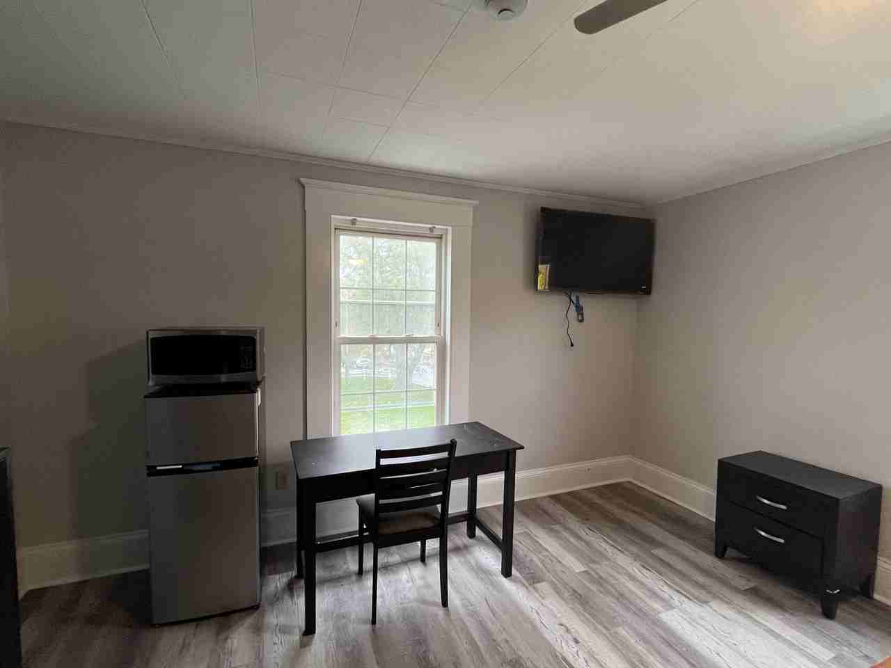 423 King StreetNaturalist - Photo 2 of 8