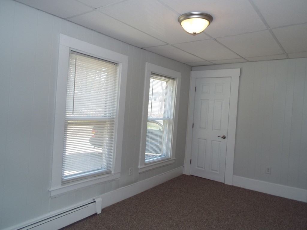 4 W Park St Apt 1r #1R - Photo 2 of 10