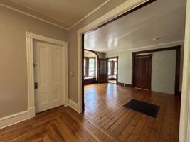 featured image of 14 Crombie St