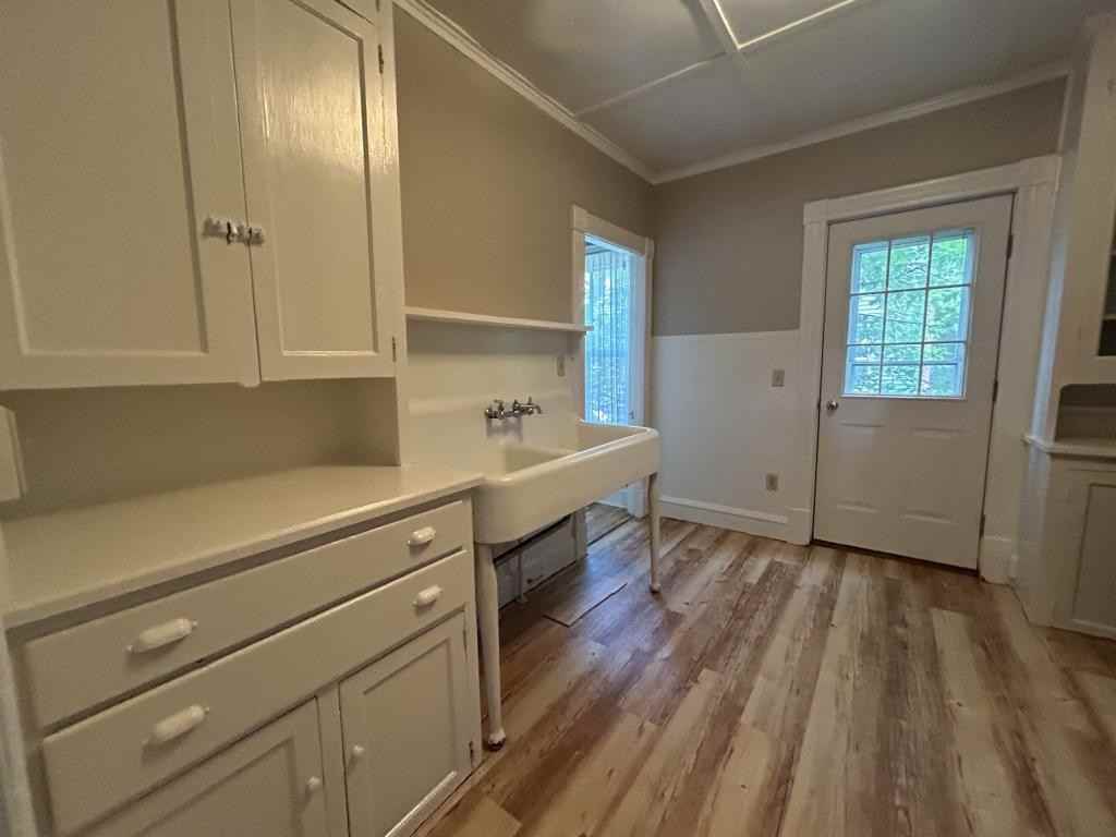 14 Crombie St - Photo 3 of 27