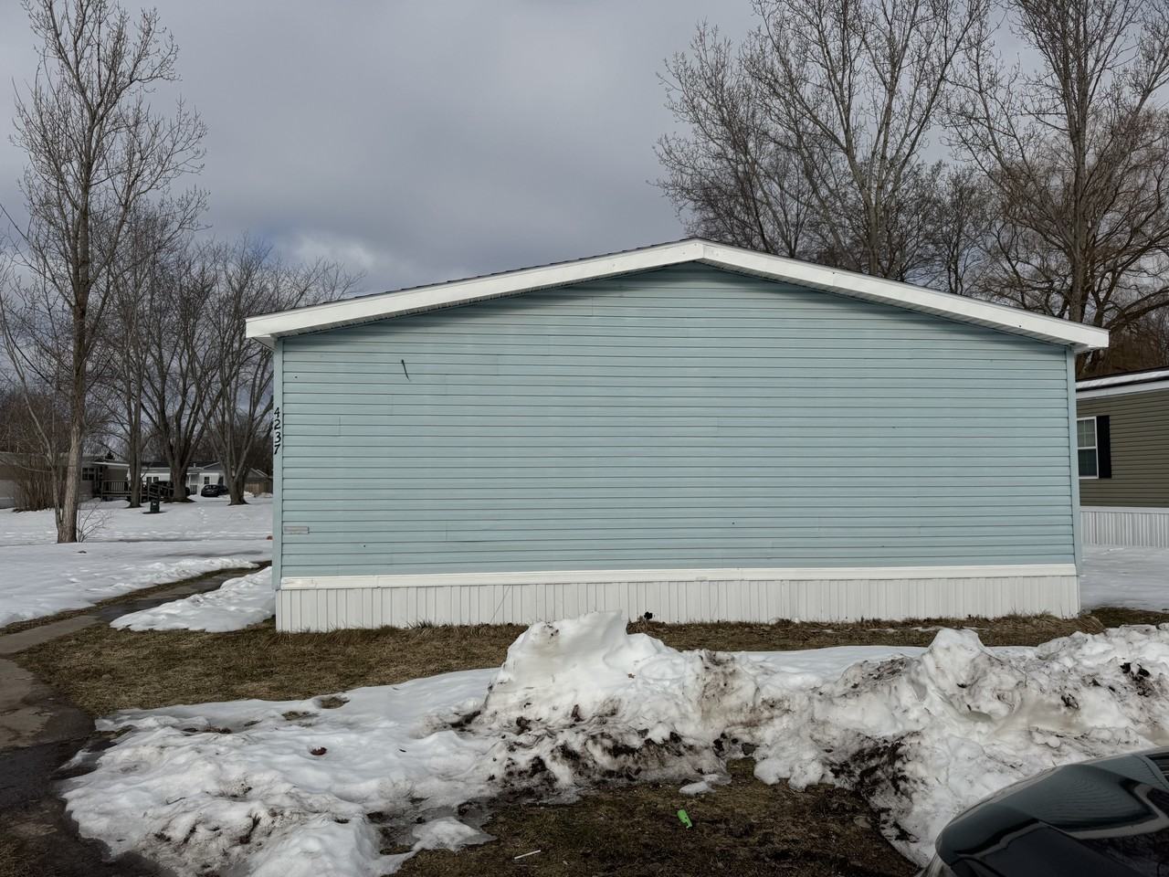 4237 Daffodil Cir #413 - Photo 4 of 25