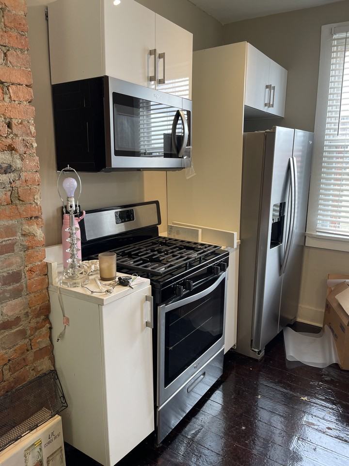 1715 Arlington Avenue - Photo 2 of 13