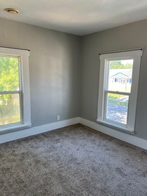 400 Grandview Ave #2 - Photo 7 of 15