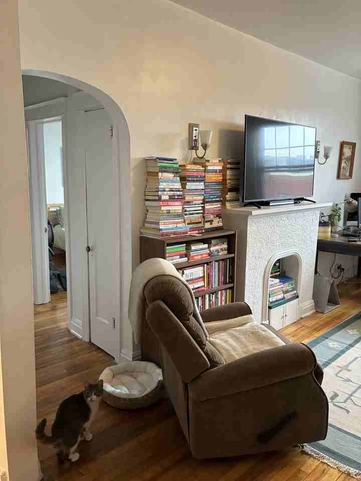 215 Gladstone Avenue #11 - Photo 2 of 10