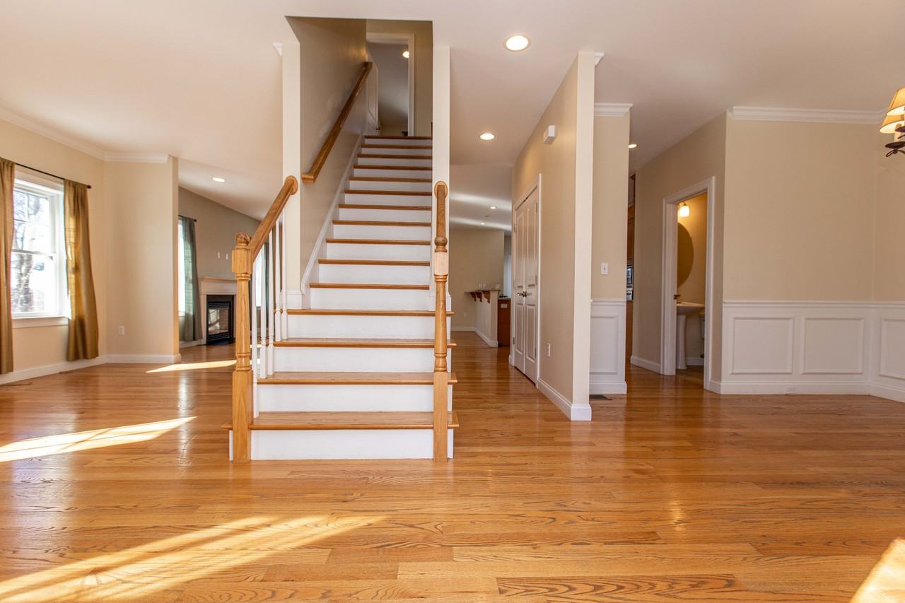 8 Summer Hill Circle - Photo 2 of 43