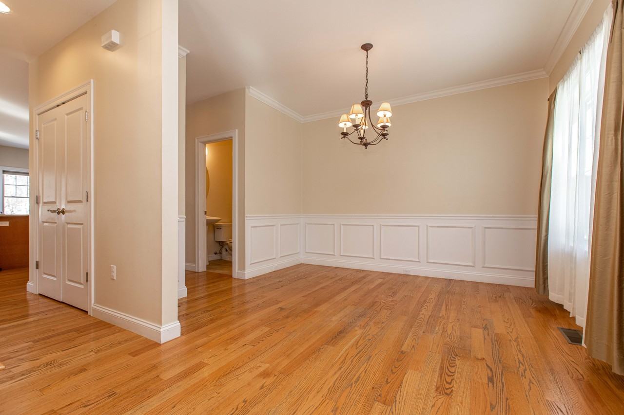 8 Summer Hill Circle - Photo 6 of 43