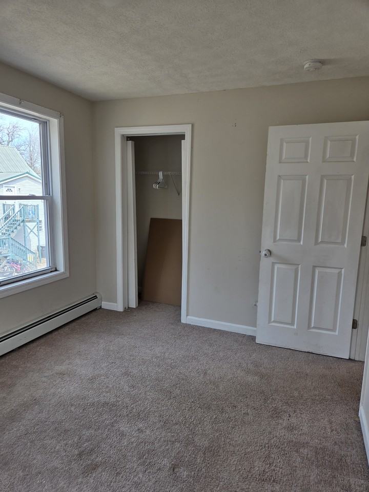 213 S Main St #5 - Photo 7 of 13