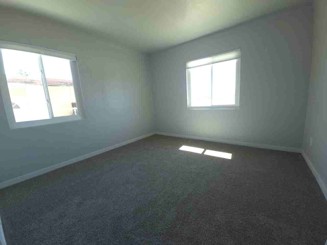 1909 Poplar Ave - Photo 2 of 24