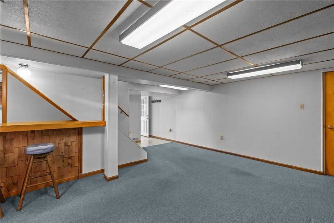 719 12th St - Photo 4 of 10