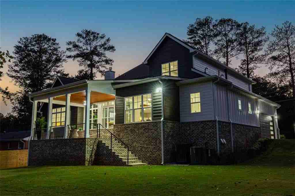 6651 Malvin Dr - Photo 3 of 49