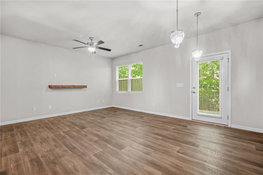 3181 Meadowstone Ln Sw - Photo 5 of 27